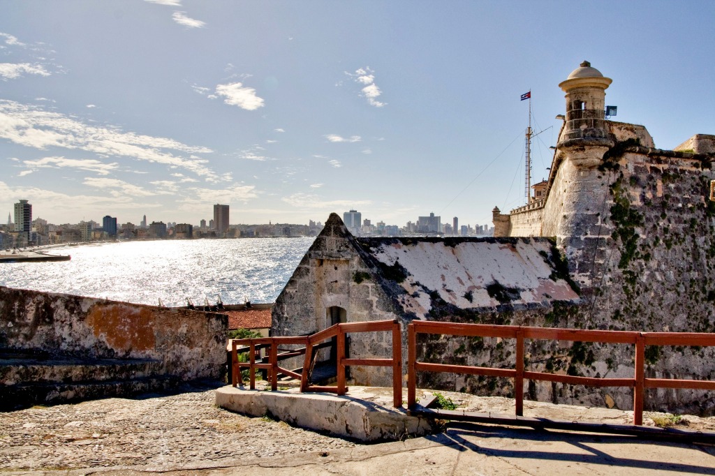 Havana Fortress, Cuba jigsaw puzzle in Castles puzzles on TheJigsawPuzzles.com