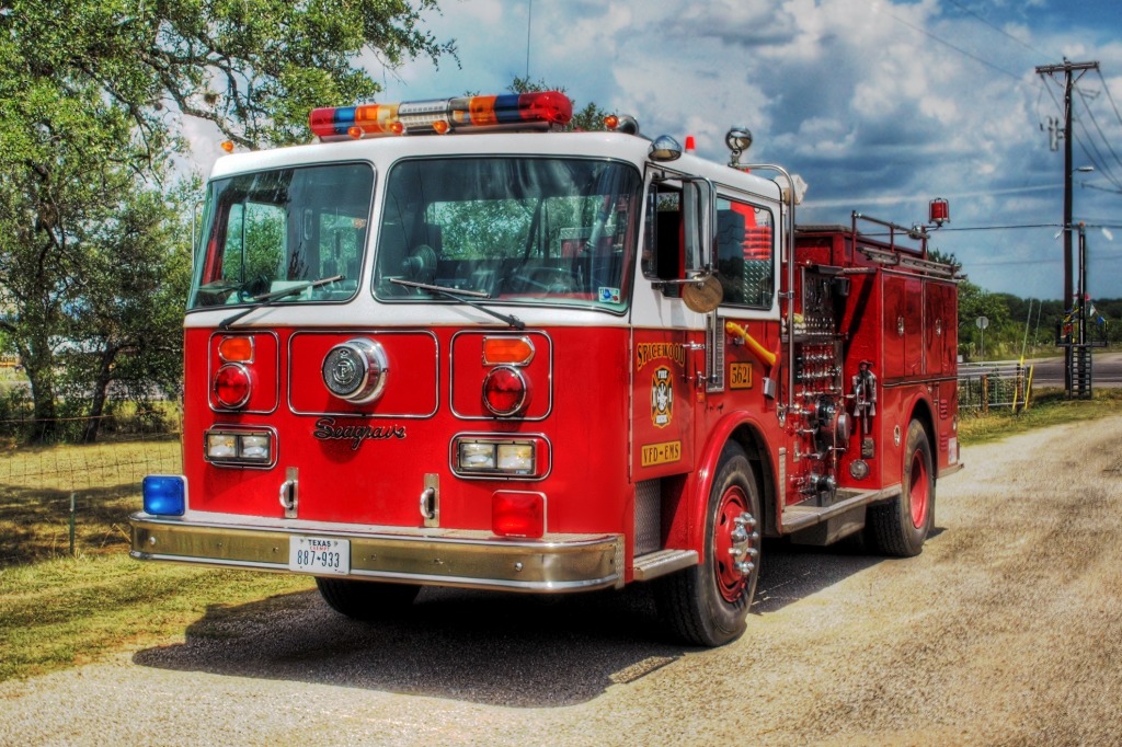 Spicewood Volunteer Fire Dept Engine jigsaw puzzle in Cars & Bikes puzzles on TheJigsawPuzzles.com
