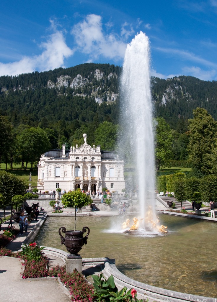 Linderhof Palace, Germany jigsaw puzzle in Castles puzzles on TheJigsawPuzzles.com