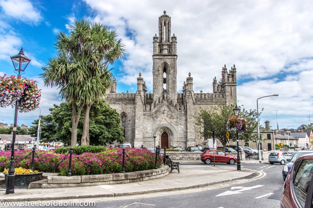 Eglise Monkstown, Irlande jigsaw puzzle in Paysages urbains puzzles on TheJigsawPuzzles.com