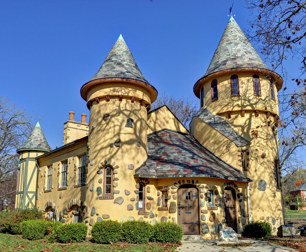 Curwood Castle, Owosso Michigan jigsaw puzzle in Castles puzzles on TheJigsawPuzzles.com