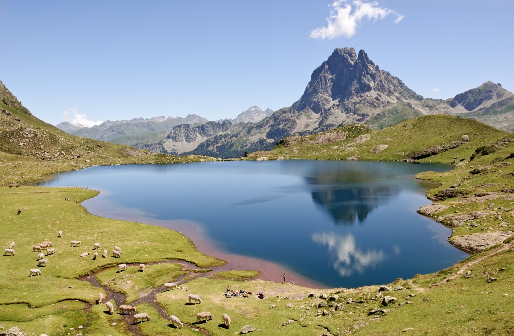 Lake Gentau and the Pic du Midi d'Ossau, France jigsaw puzzle in Puzzle of the Day puzzles on TheJigsawPuzzles.com