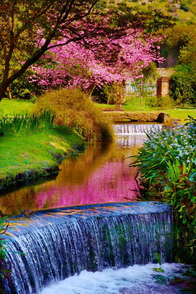Garden of Ninfa, Central Italy jigsaw puzzle in Flowers puzzles on TheJigsawPuzzles.com