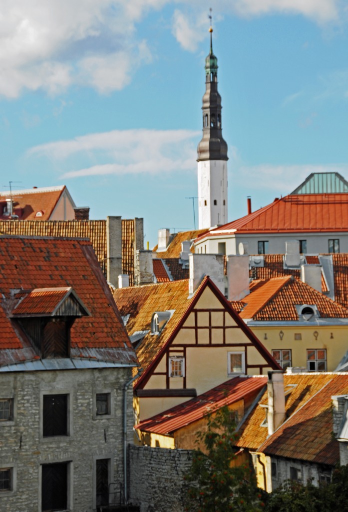 Tallinn, Estonie jigsaw puzzle in Paysages urbains puzzles on TheJigsawPuzzles.com