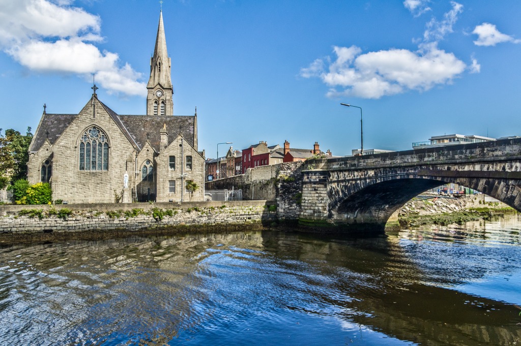 Igreja de St. Patrick, Ringsend, Dublin jigsaw puzzle in Pontes puzzles on TheJigsawPuzzles.com