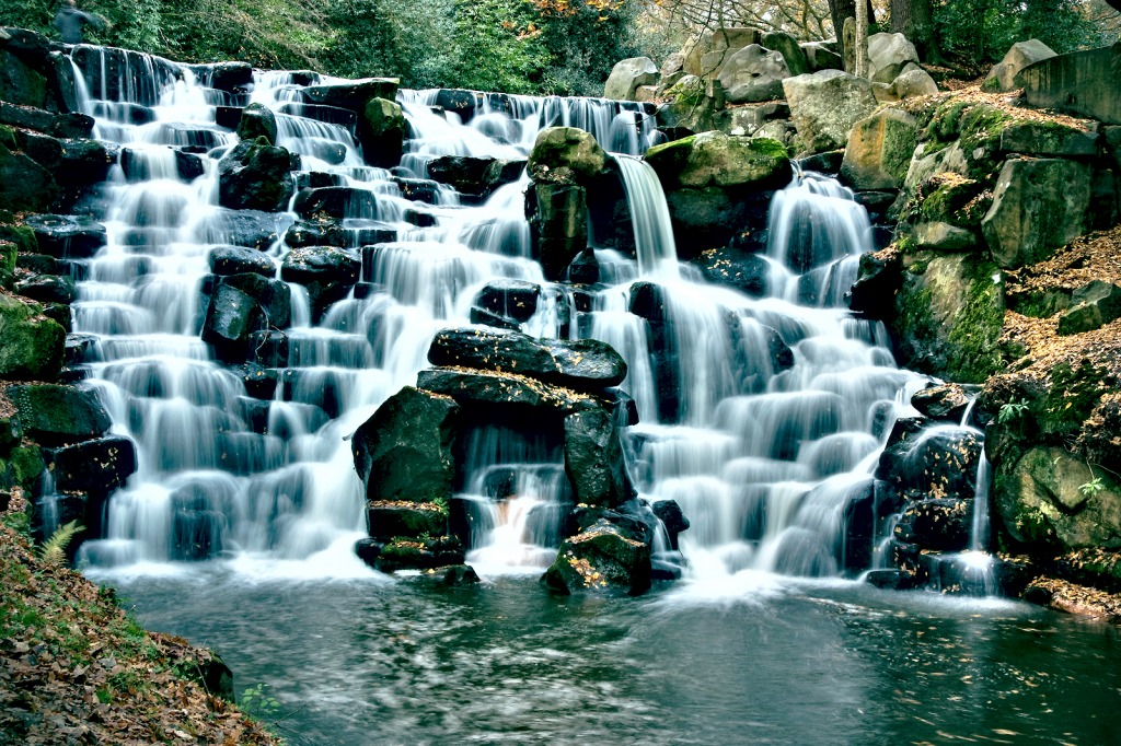 Virginia Water jigsaw puzzle in Waterfalls puzzles on TheJigsawPuzzles.com