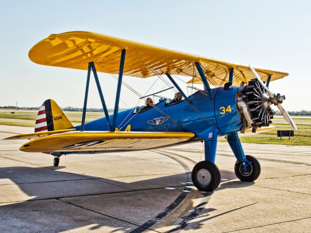 Airshow in Wiley Post Airport, Oklahoma City jigsaw puzzle in Aviation puzzles on TheJigsawPuzzles.com