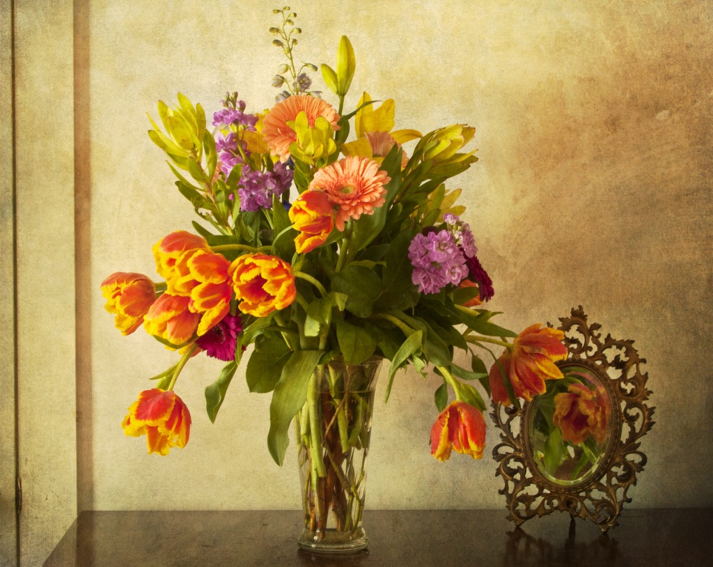 Family Room Bouquet jigsaw puzzle in Flowers puzzles on TheJigsawPuzzles.com