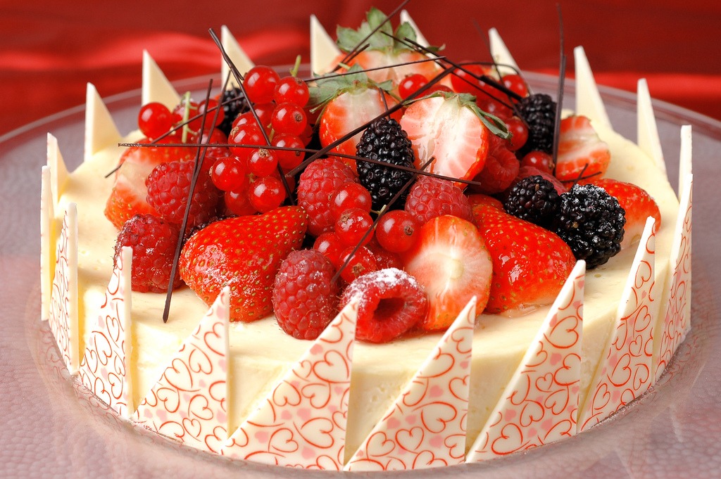 Happy Birthday Luculla! jigsaw puzzle in Food & Bakery puzzles on TheJigsawPuzzles.com