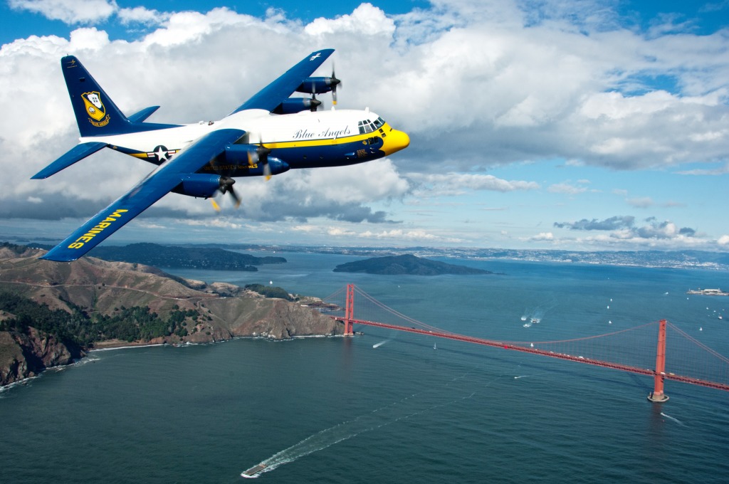Blue Angels C-130 Hercules over San Francisco jigsaw puzzle in Aviation puzzles on TheJigsawPuzzles.com