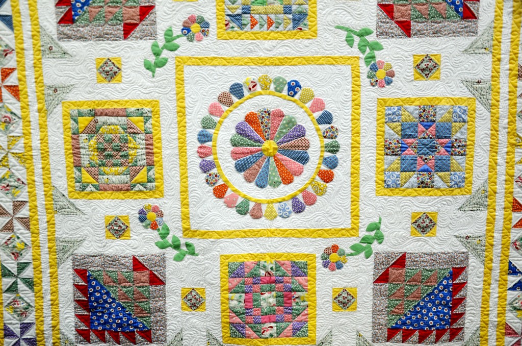 Одеяло с ярмарки штата Кентукки jigsaw puzzle in Рукоделие puzzles on TheJigsawPuzzles.com
