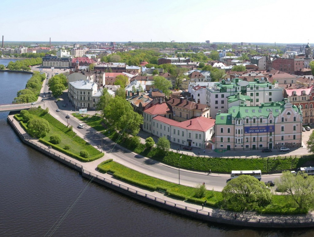 Panorama de Vyborg jigsaw puzzle in Paysages urbains puzzles on TheJigsawPuzzles.com