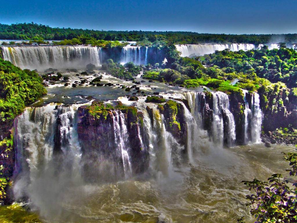 Iguazu Falls jigsaw puzzle in Chutes d'eau puzzles on TheJigsawPuzzles.com