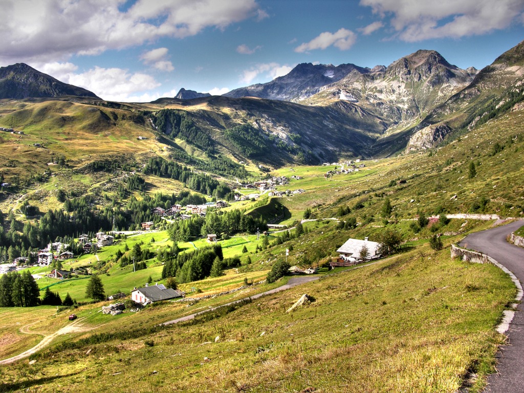 Lombardy, Italian ALps jigsaw puzzle in Great Sightings puzzles on TheJigsawPuzzles.com
