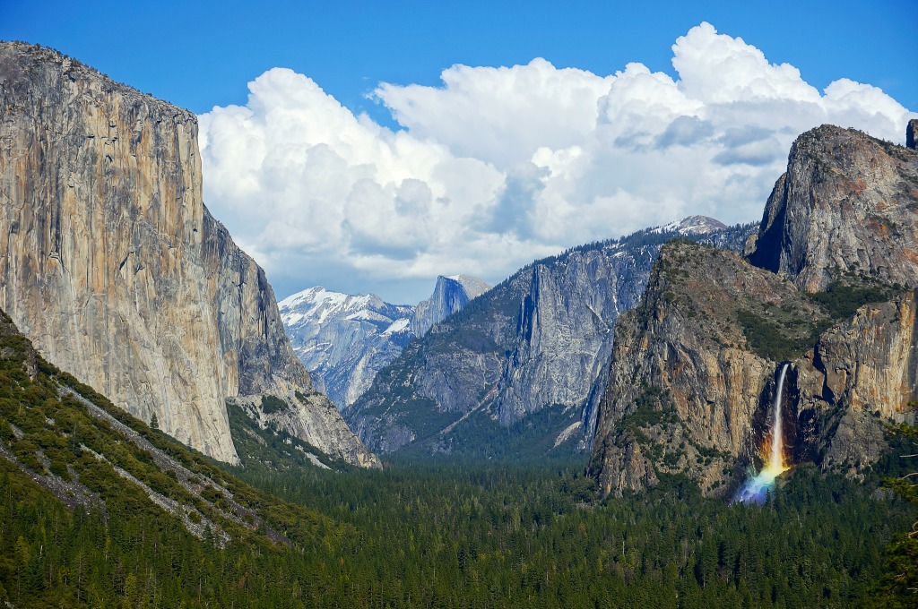 Tunnel View, Yosemite-Nationalpark jigsaw puzzle in Wasserfälle puzzles on TheJigsawPuzzles.com