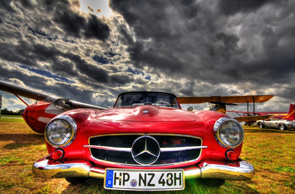 Mercedes Benz jigsaw puzzle in Cars & Bikes puzzles on TheJigsawPuzzles.com