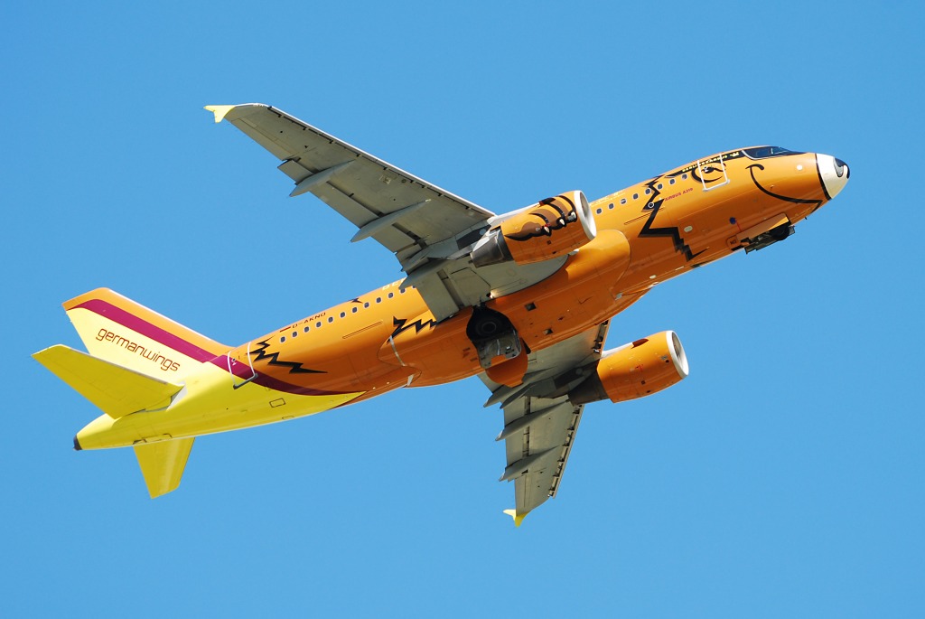 Germanwings Airbus A319 jigsaw puzzle in Aviation puzzles on TheJigsawPuzzles.com