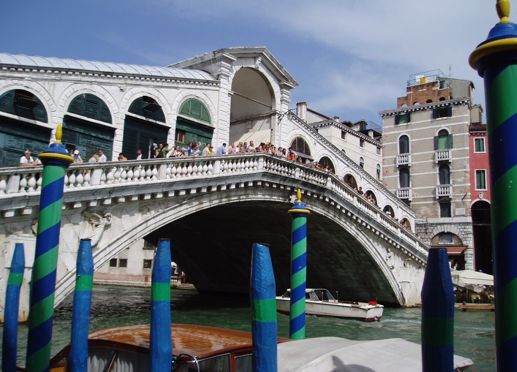 Rialto Bridge, Venice, Italy jigsaw puzzle in Bridges puzzles on TheJigsawPuzzles.com