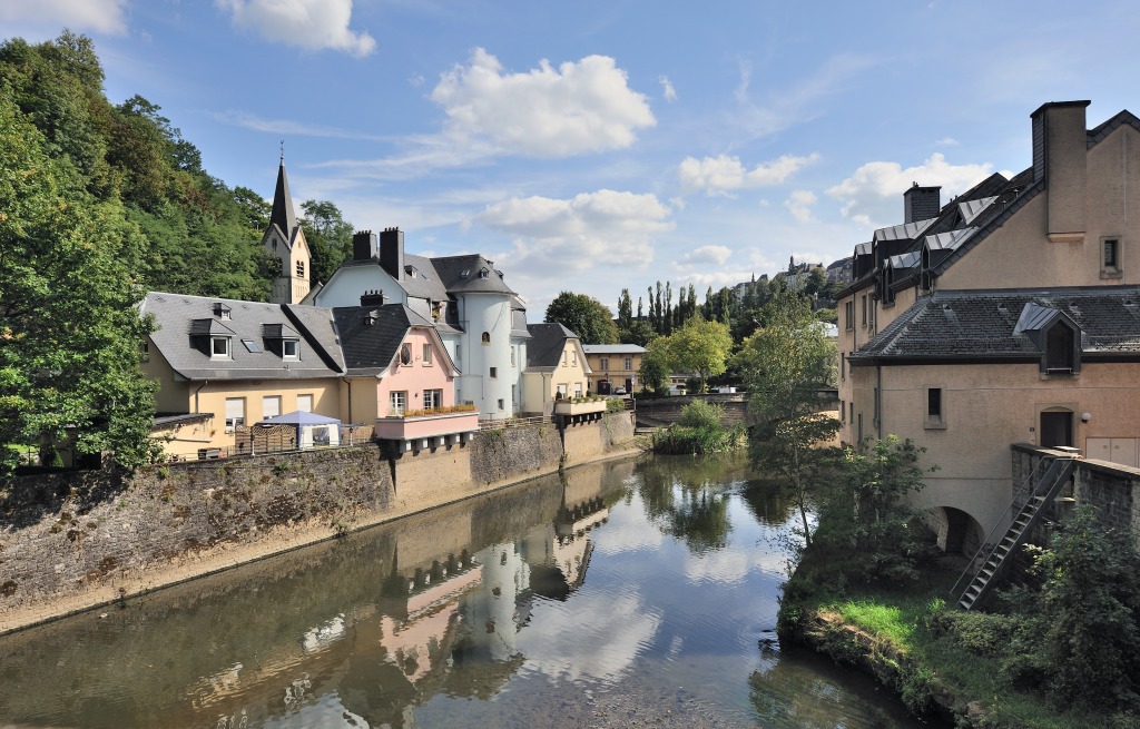 River Alzette in Luxembourg jigsaw puzzle in Street View puzzles on TheJigsawPuzzles.com