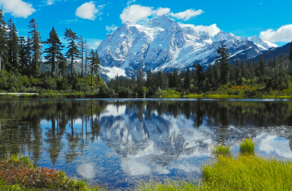 Picture Lake and Mt. Shuksan jigsaw puzzle in Puzzle of the Day puzzles on TheJigsawPuzzles.com