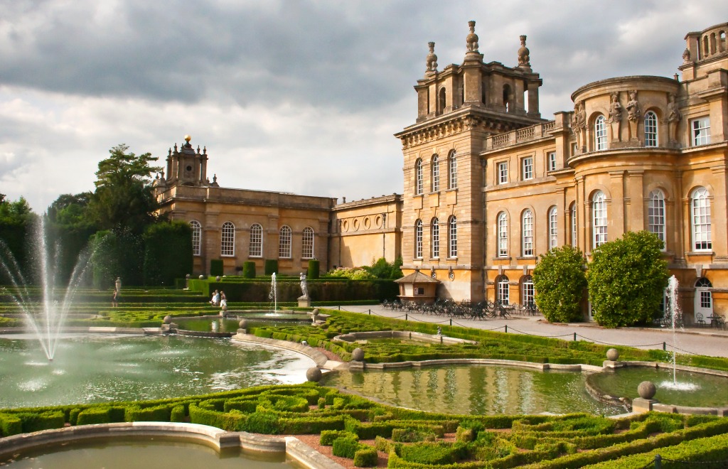 Blenheim Palace, Oxfordshire, England jigsaw puzzle in Puzzle of the Day puzzles on TheJigsawPuzzles.com