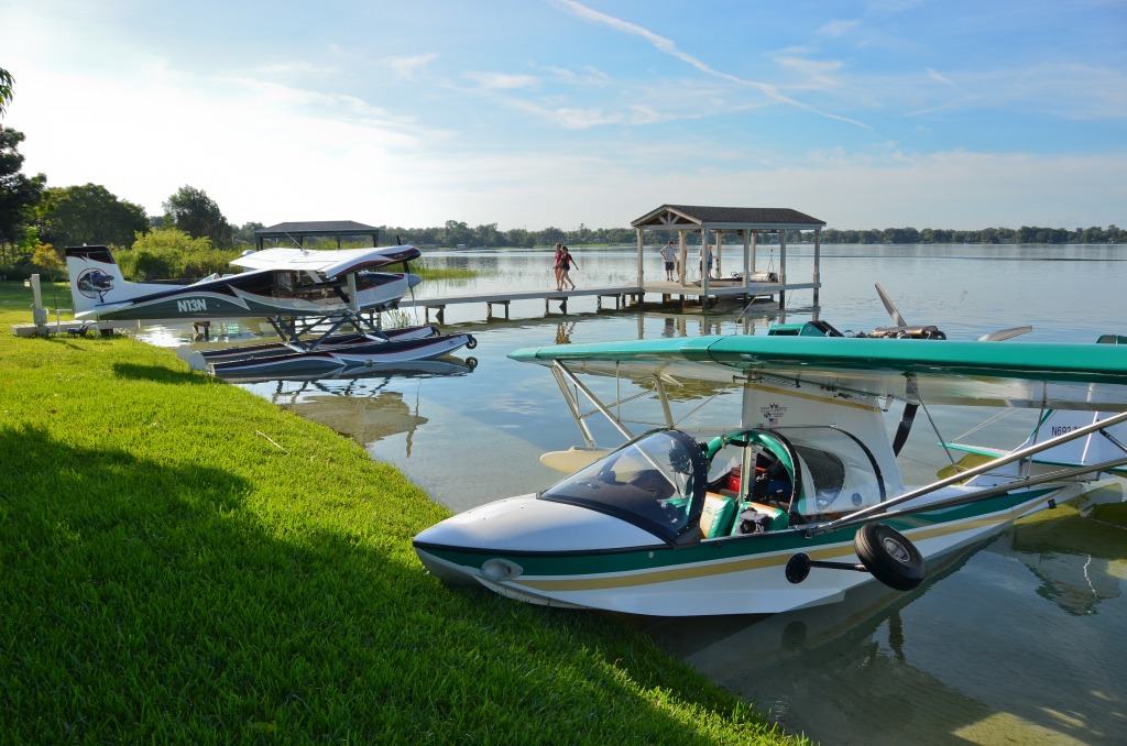 Lake Conway Fly-In jigsaw puzzle in Aviation puzzles on TheJigsawPuzzles.com