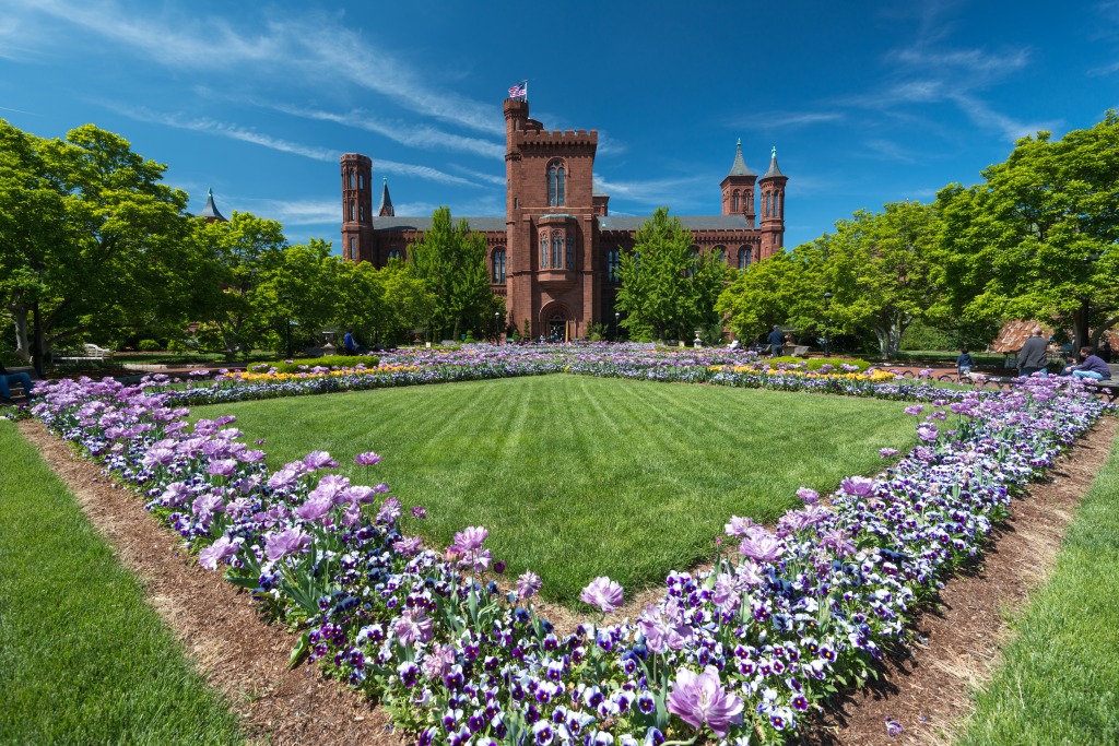 Smithsonian Castle Parterre jigsaw puzzle in Flowers puzzles on TheJigsawPuzzles.com