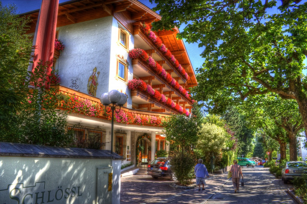 Zell am See, Austria jigsaw puzzle in Street View puzzles on TheJigsawPuzzles.com