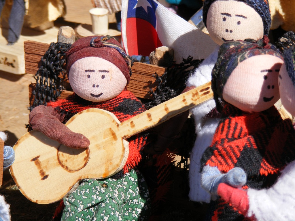 Chilean Handcrafted Dolls jigsaw puzzle in Handmade puzzles on TheJigsawPuzzles.com