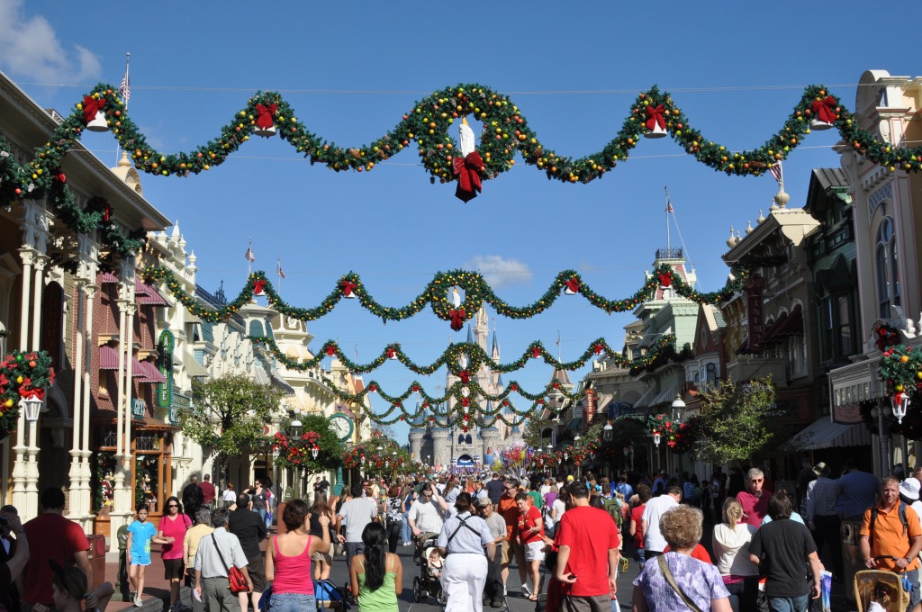 Christmastime at Disney's Magic Kingdom jigsaw puzzle in Puzzle of the Day puzzles on TheJigsawPuzzles.com