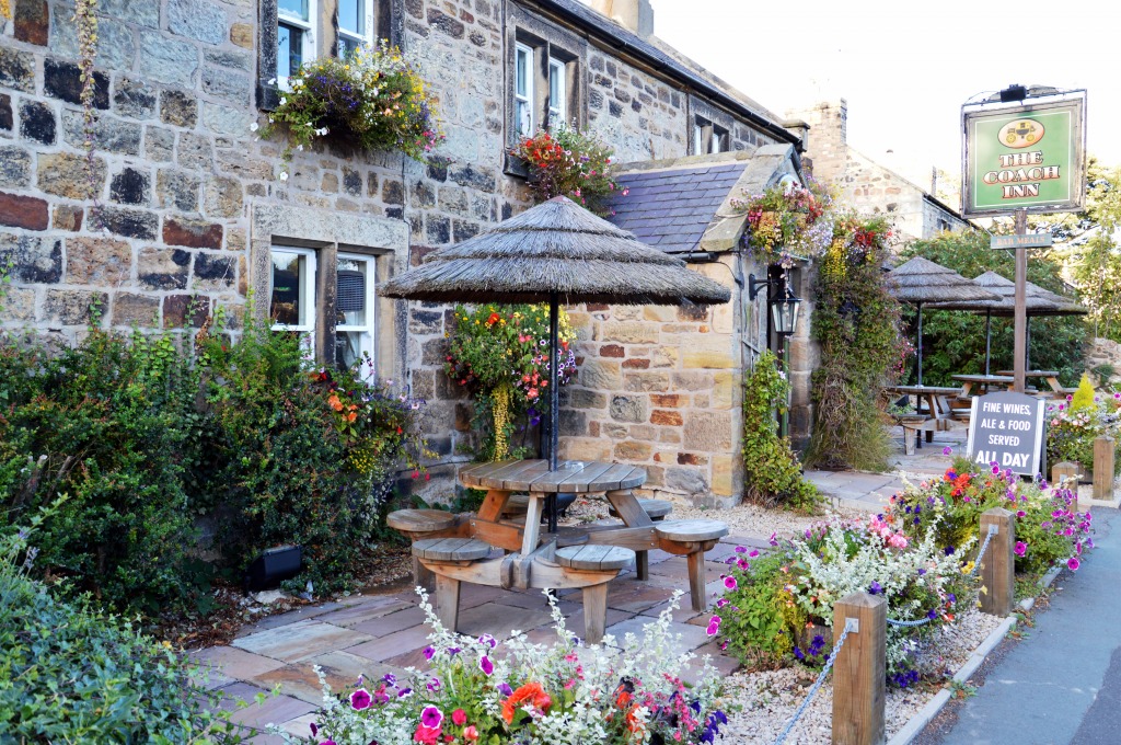 The Coach Inn, Lesbury, England jigsaw puzzle in Flowers puzzles on TheJigsawPuzzles.com
