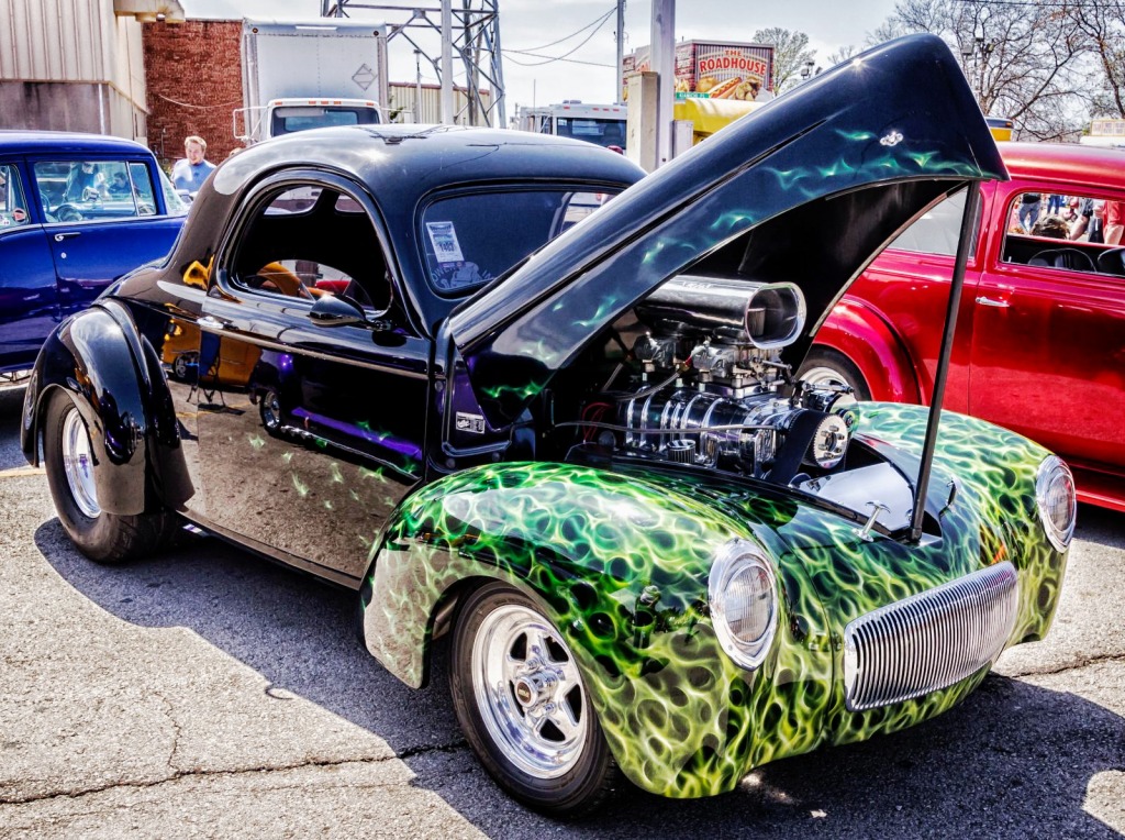 Southwest Street Rod Nationals Oklahoma City jigsaw puzzle in Voitures et Motos puzzles on TheJigsawPuzzles.com