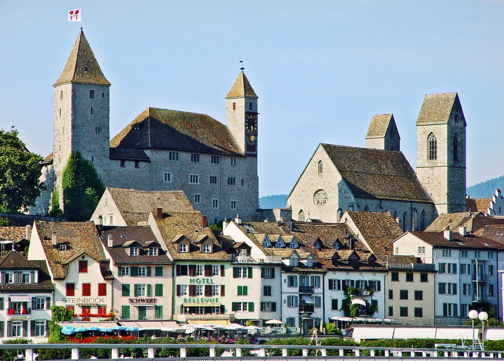 Castle of Rapperswil, Switzerland jigsaw puzzle in Castles puzzles on TheJigsawPuzzles.com