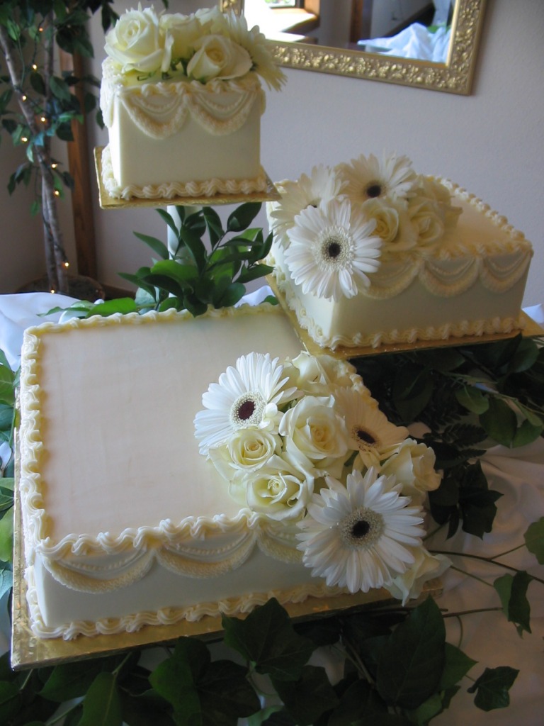 Wedding Cakes jigsaw puzzle in Food & Bakery puzzles on TheJigsawPuzzles.com