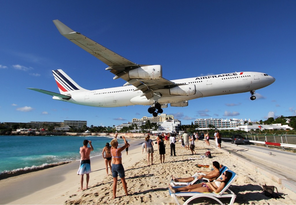 Airbus A340-313X de Air France jigsaw puzzle in Aviation puzzles on TheJigsawPuzzles.com