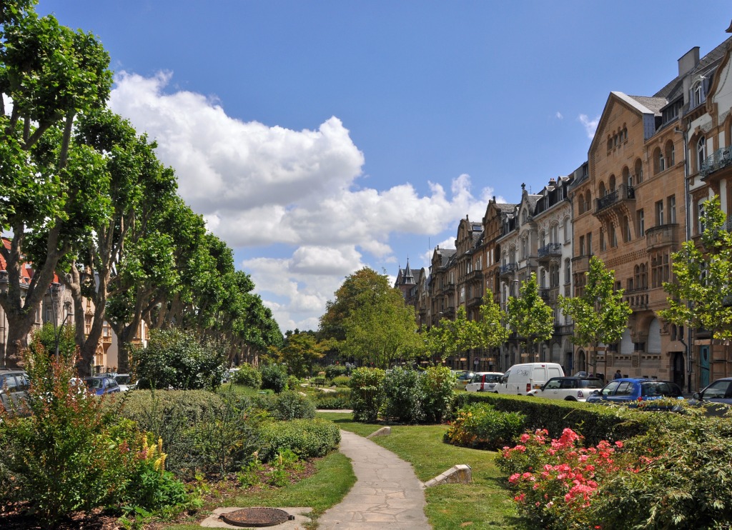 Avenue Foch, Metz, France jigsaw puzzle in Street View puzzles on TheJigsawPuzzles.com