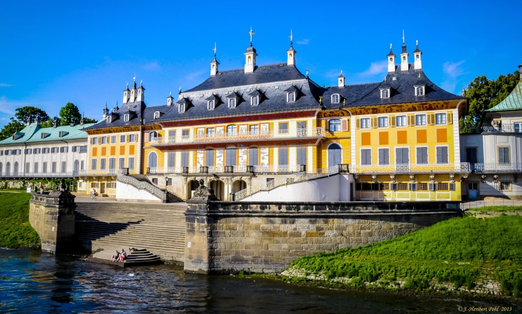 Water Palace, Pillnitz Castle, Dresden jigsaw puzzle in Castles puzzles on TheJigsawPuzzles.com