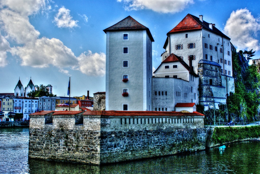 Veste Lower House, Passau, Alemanha jigsaw puzzle in Castelos puzzles on TheJigsawPuzzles.com