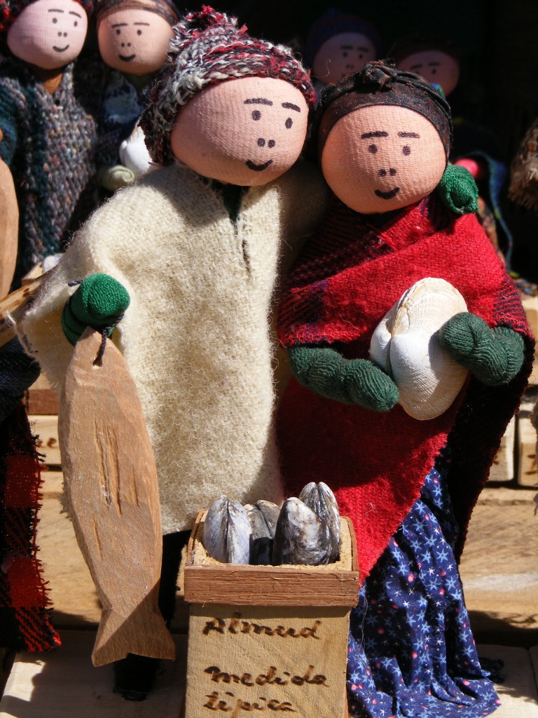 Chilean Dolls jigsaw puzzle in Handmade puzzles on TheJigsawPuzzles.com