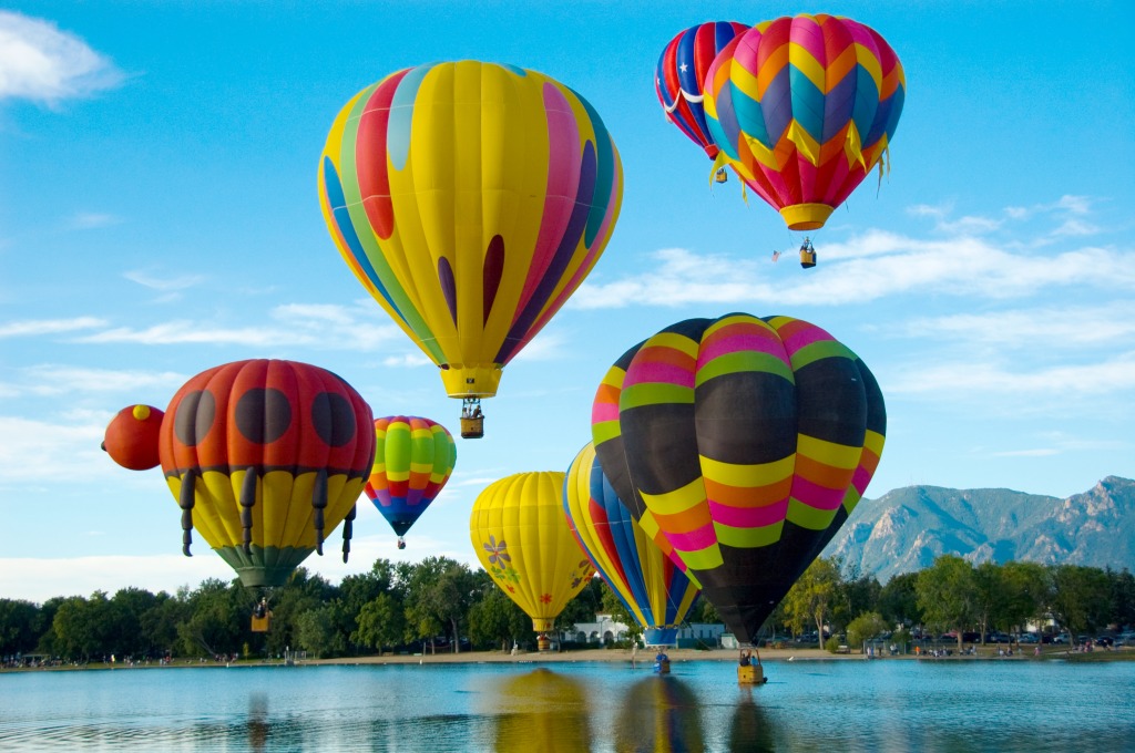 Hot Air Balloon Competition jigsaw puzzle in Puzzle of the Day puzzles on TheJigsawPuzzles.com