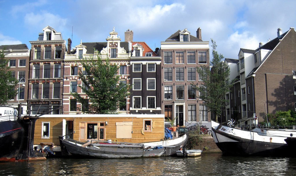 Beautiful Amsterdam Canals jigsaw puzzle in Street View puzzles on TheJigsawPuzzles.com