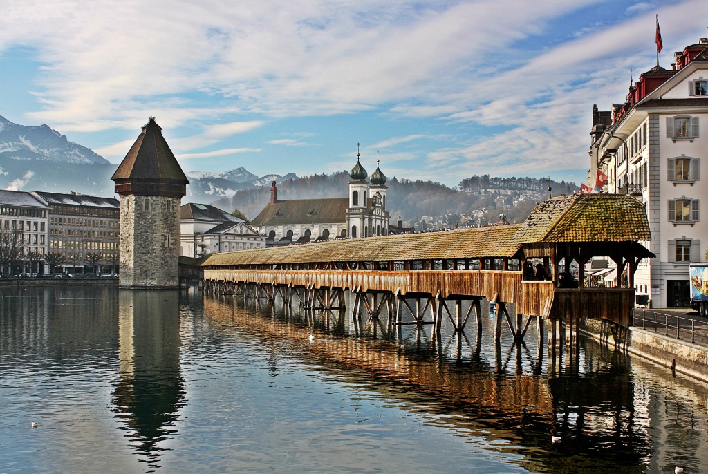 Pont de la chapelle, Luzerne, Suisse jigsaw puzzle in Ponts puzzles on TheJigsawPuzzles.com