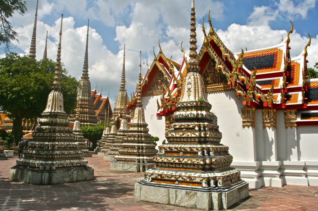Wat Pho, Bangkok, Thailand jigsaw puzzle in Puzzle of the Day puzzles on TheJigsawPuzzles.com