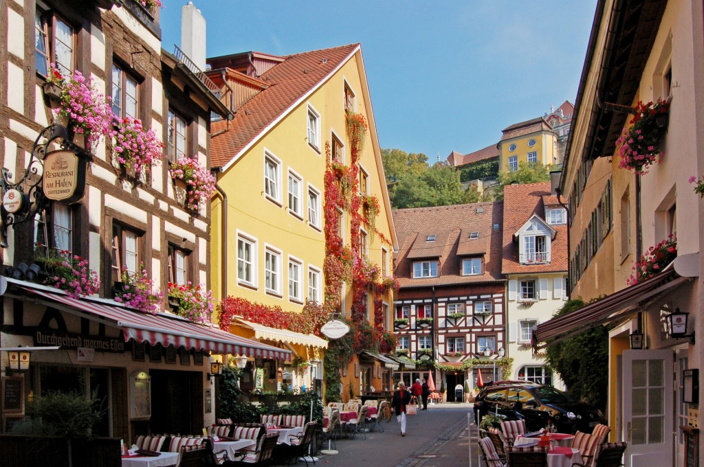 Meersburg, Allemagne jigsaw puzzle in Paysages urbains puzzles on TheJigsawPuzzles.com