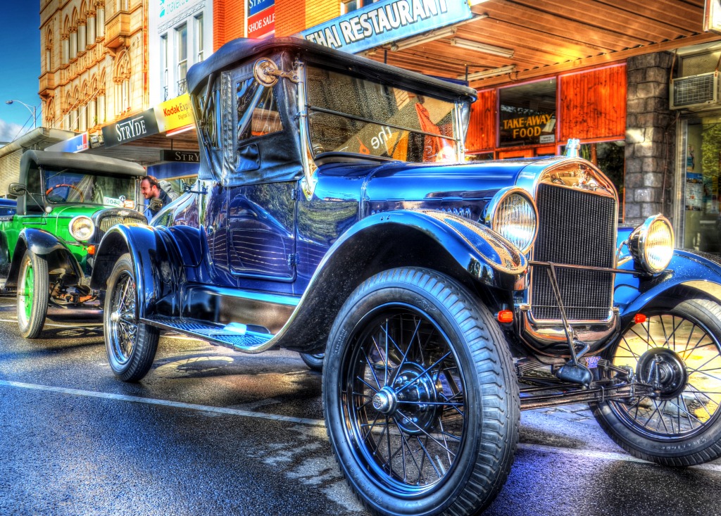 Vintage Car Display, Ballarat Town Hall jigsaw puzzle in Puzzle du jour puzzles on TheJigsawPuzzles.com