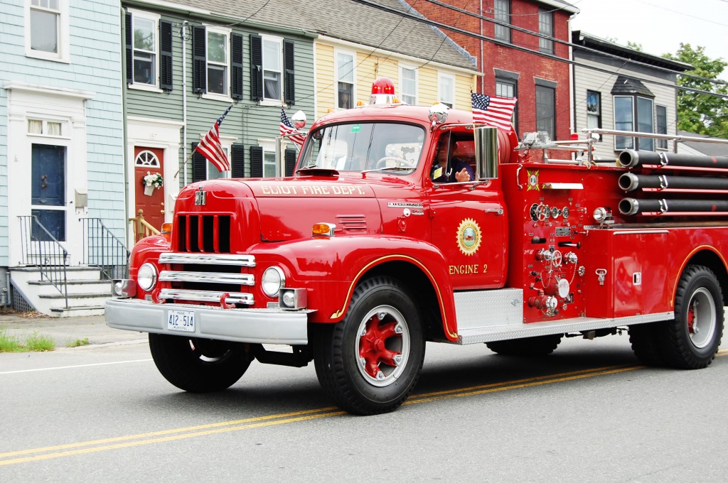Eliot Fire Dept Truck jigsaw puzzle in Cars & Bikes puzzles on TheJigsawPuzzles.com