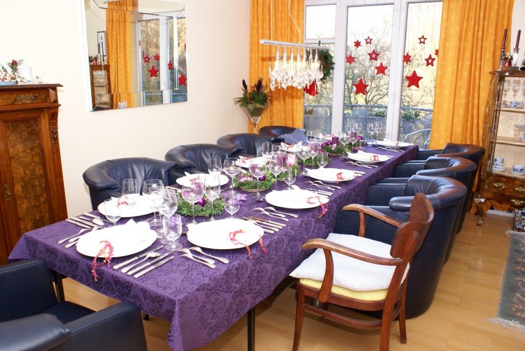 The Christmas Dinner Table jigsaw puzzle in Christmas & New Year puzzles on TheJigsawPuzzles.com
