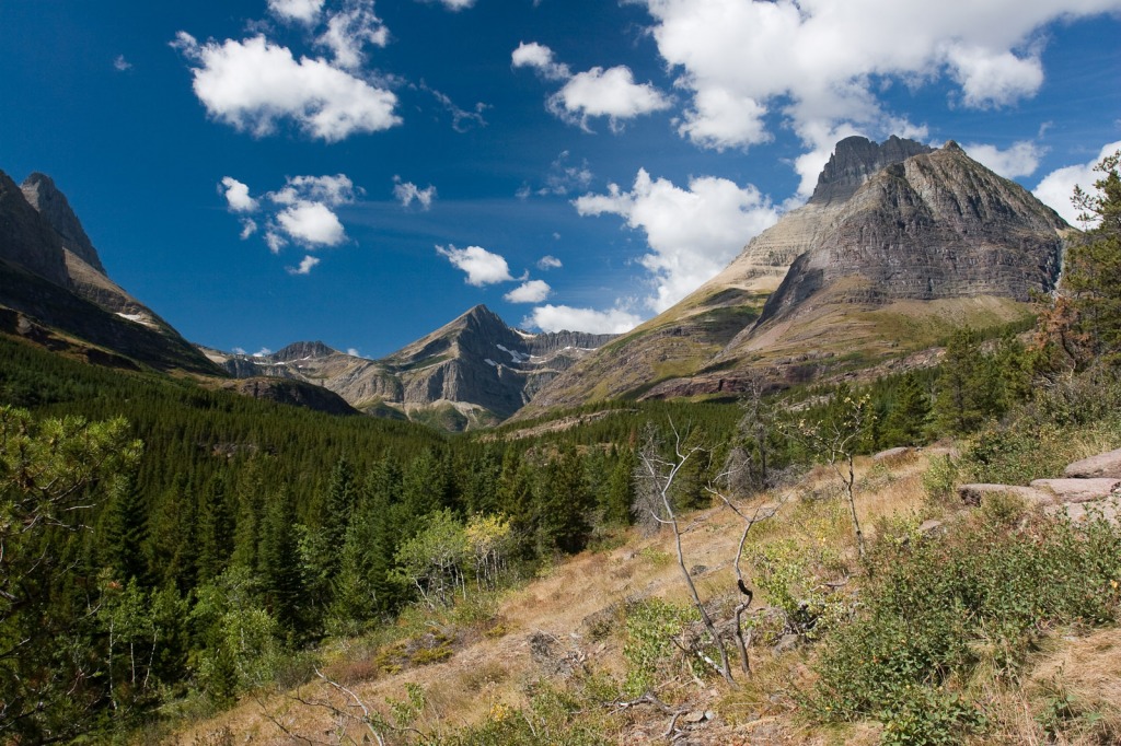 Looking Back at Swiftcurrent Pass jigsaw puzzle in Great Sightings puzzles on TheJigsawPuzzles.com