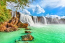 Dray Nur Waterfalls, Vietnam