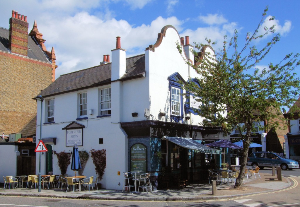 Der Foresters' Arms Pub, London jigsaw puzzle in Straßenansicht puzzles on TheJigsawPuzzles.com
